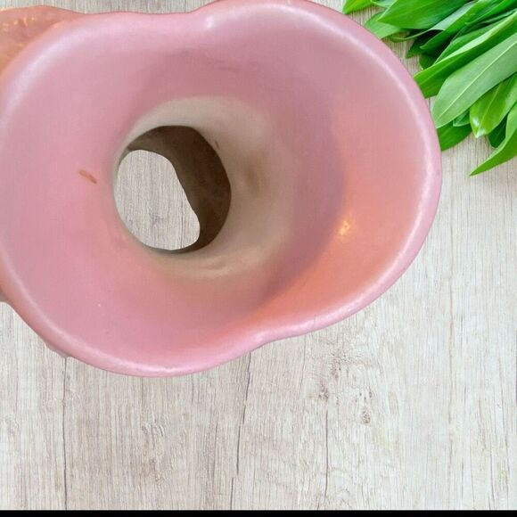 Magnolia Hull Pottery Garniture Set - Picture 11 of 12